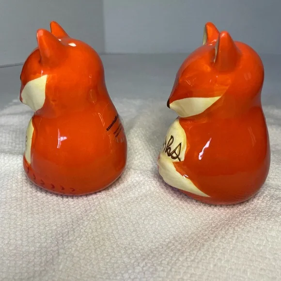 Salt and Pepper Shakers. Essential Home, Fox Give Thanks. New in box. - Picture 4 of 15